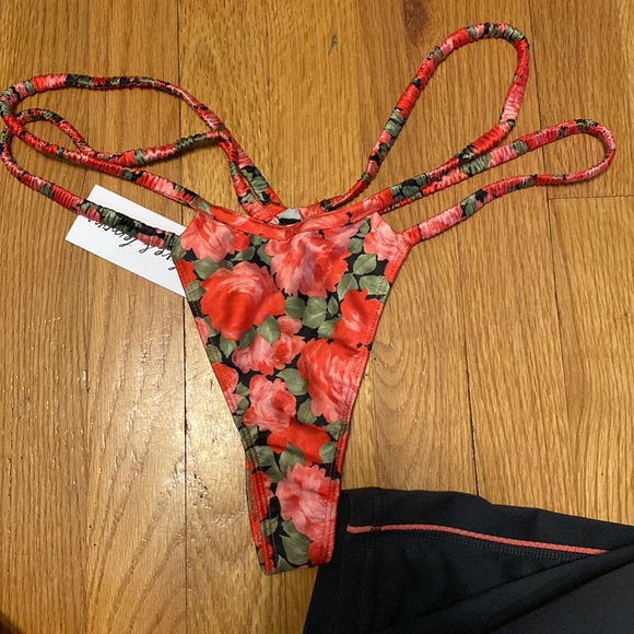 Hard to hind for love and lemons satin bra and thong set red roses 🌹 - Picture 3 of 8